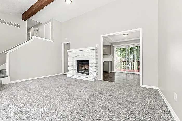 10738 Stark Ave — Photo 6