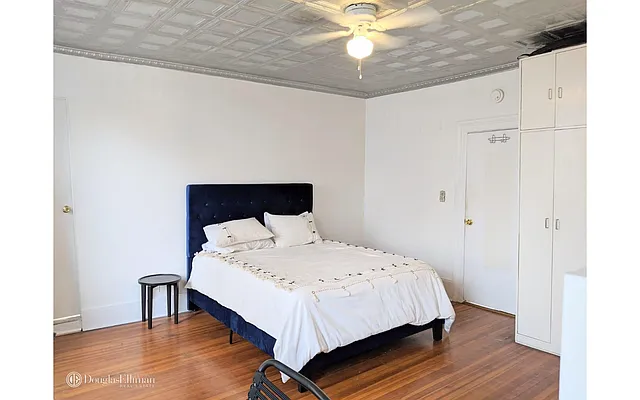 Rented by Douglas Elliman | media 18