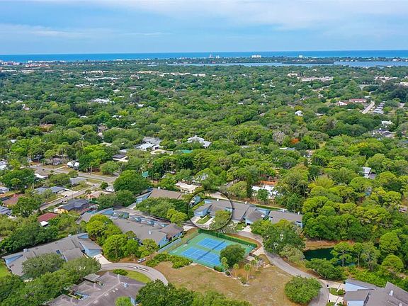 3rd image of 2630 Moss Oak Dr #50