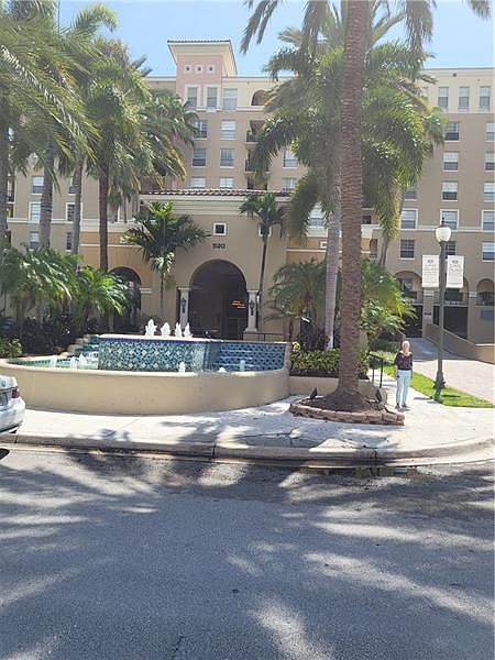 1st image of 520 SE 5th Ave APT 3706