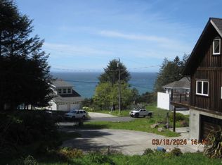 307 Ridge Rd, Whitethorn, CA 95589