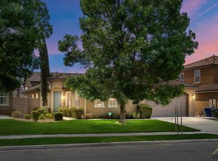 9815 Riata Ln, Bakersfield, CA 93306