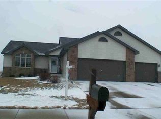 6675 Wolf Hollow Rd, Windsor, WI 53598