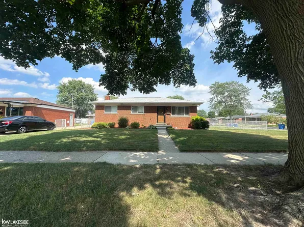 27214 Haverhill Dr, Warren, MI 48092