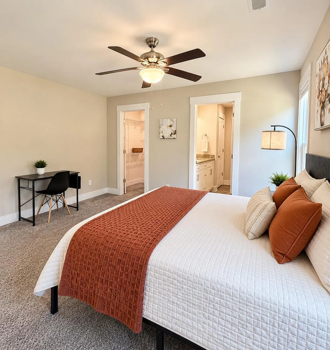 4 bed, 2.5 bath, 2100 sqft, $1,412 — Photo 1
