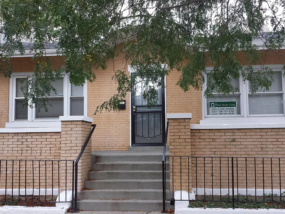 7252 S Ridgeland Ave