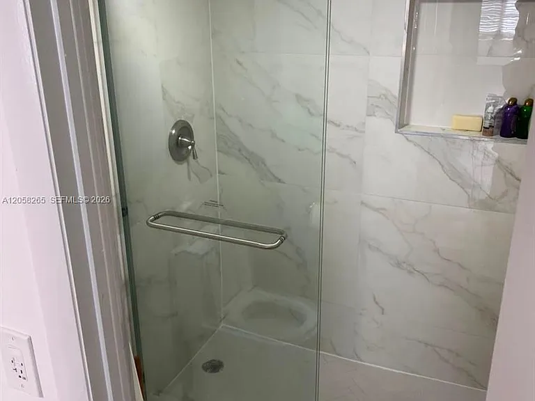 150 Ocean Lane Dr #8B — Photo 18