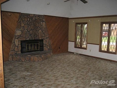 6-Family Room