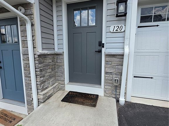 2nd image of 120 Crown St