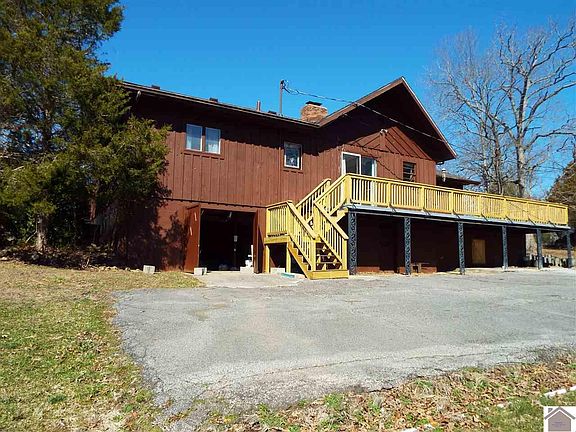 3rd image of 95 Buckhorn Cir