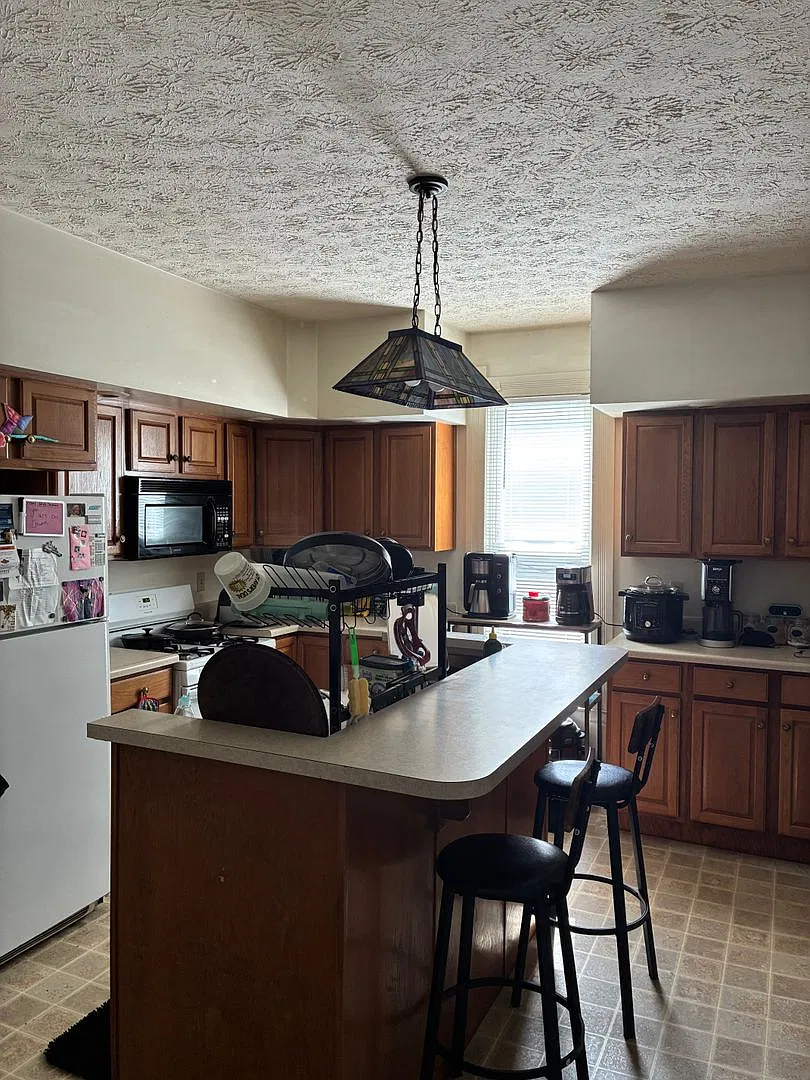 4 bedroom, 2 bath home on North Side of Bloomington: Available August 2027! — Photo 4