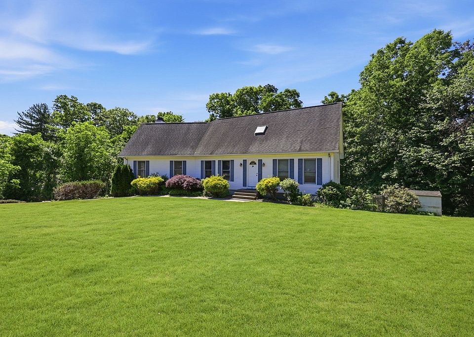 1st image of 30 Cara Ln