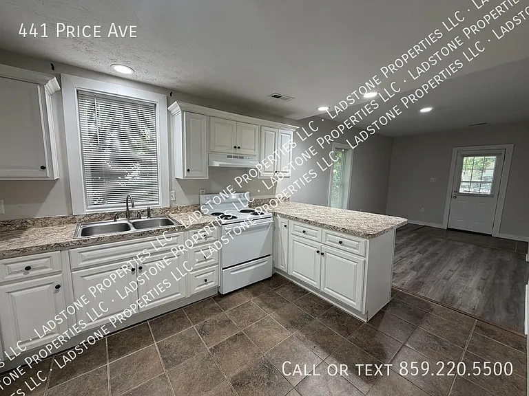 441 Price Ave — Photo 6