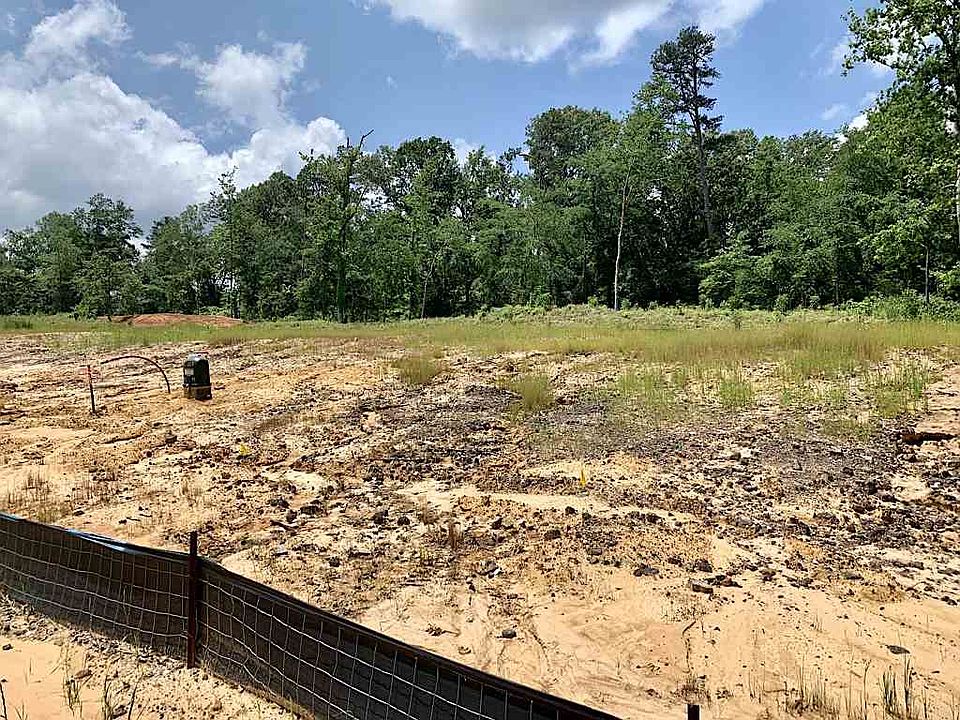 2nd image of 1315 Frankie Ln