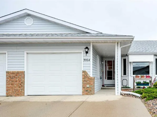 3904 56a Street Close, Camrose, AB T4V 4L1