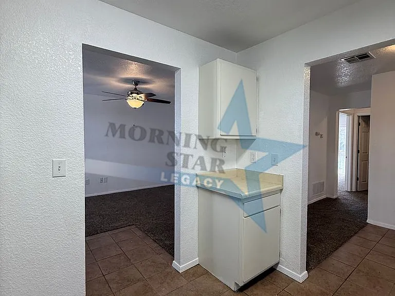 Spacious 2 bedroom floor plans! — Photo 7