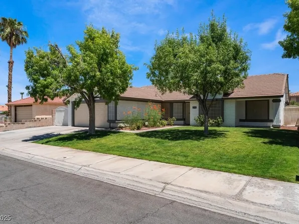 2803 Marathon Dr, Henderson, NV 89074