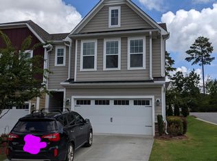 101 Secret Grove Ln, Holly Springs, NC 27540