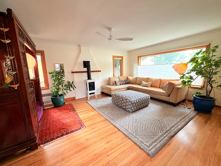 410 N 5th Ave — Photo 1