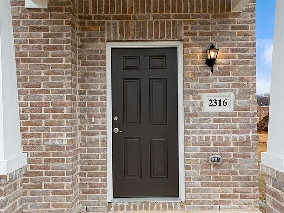 3rd image of 2316 Greystone Dr