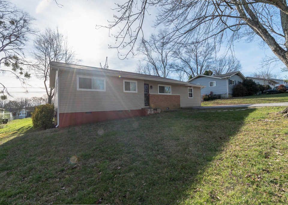 1st image of 6216 Stockton Dr