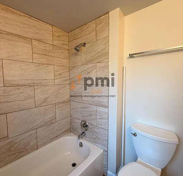 4816 Massachusetts St — Photo 13