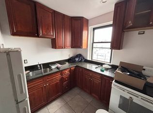 1517 White Plains Rd #3B, Bronx, NY 10462