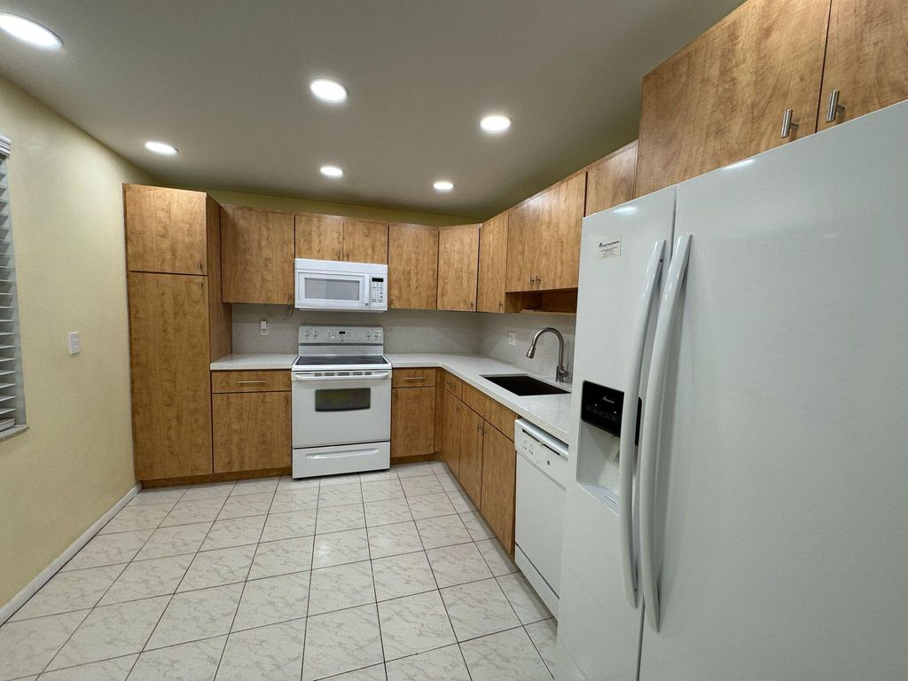 901 Cypress Terrace #103, photo 7