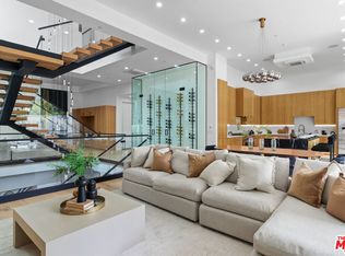 4535 Haskell Ave, Encino, CA 91436