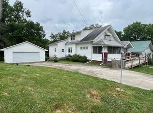 138 S Main St, Trenton, MO 64683