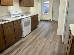 2618 1/2 2nd Ave W #4, Hibbing, MN 55746