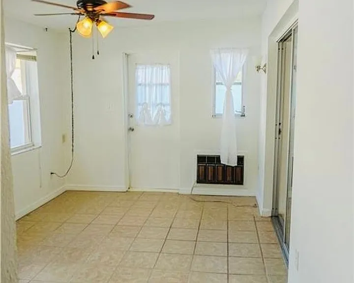 6004 Deming Ave — Photo 11