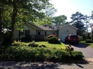 245 Topside Rd, Manahawkin, NJ 08050