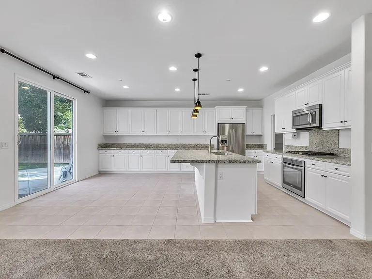 35452 Corte Los Robles — Photo 22