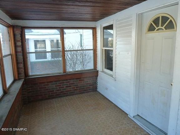 2nd image of 2423 Horton Ave SE