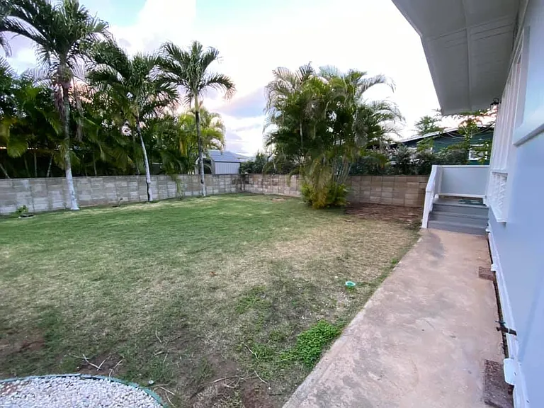 557B Olomana St #1 — Photo 5
