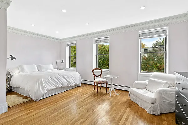 Rented by Compass | media 5