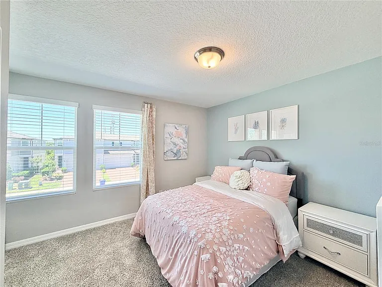 4536 Burrowing Owl Loop — Photo 33