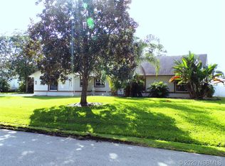 2940 Queen Palm Dr, Edgewater, FL 32141