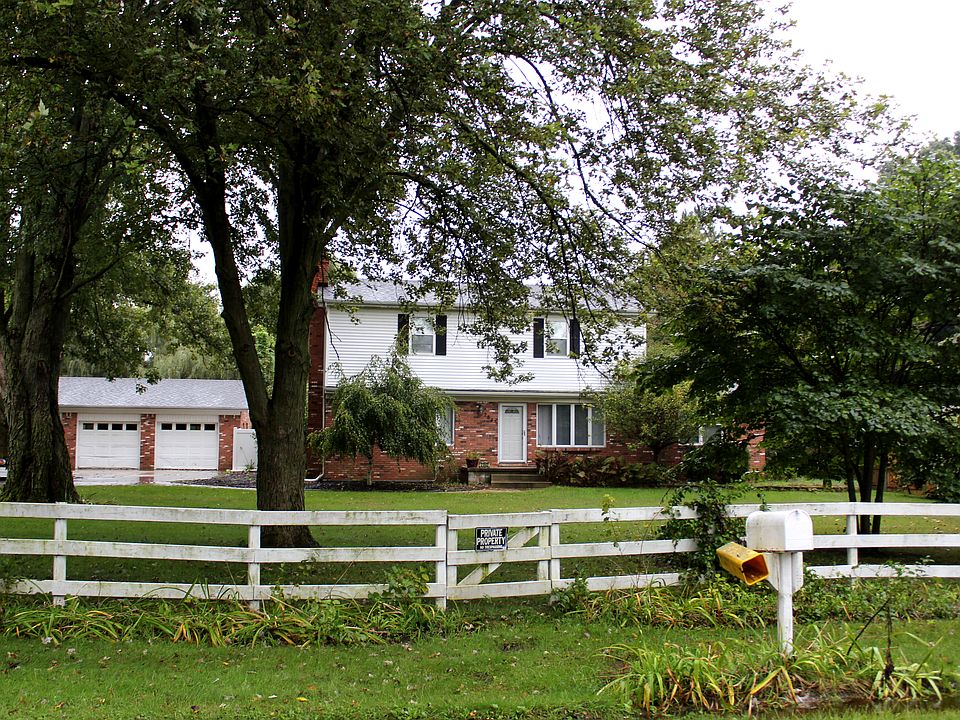 1st image of 2843 2nd St