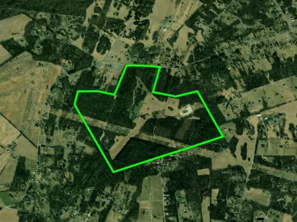 15 Rest Church Rd, Clear Brook, VA 22624