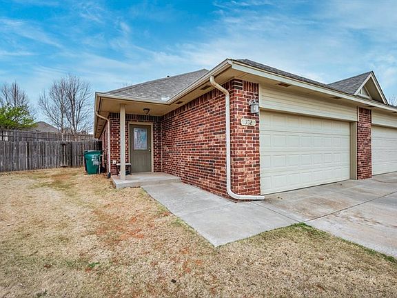 5th image of 13821 Oxford Dr