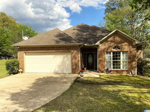 1521 Pesnell Dr, Gardendale, AL 35071