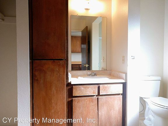 5th image of 1488 Warner St APT 22