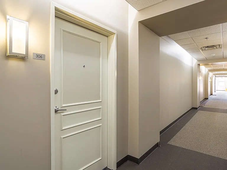 134 N Leroy St #306 — Photo 12