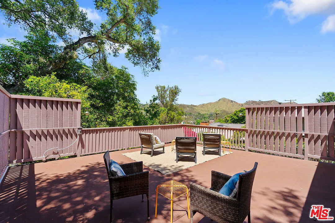 4 bed, 3.0 bath, 2500 sqft, $7,500 — Photo 3