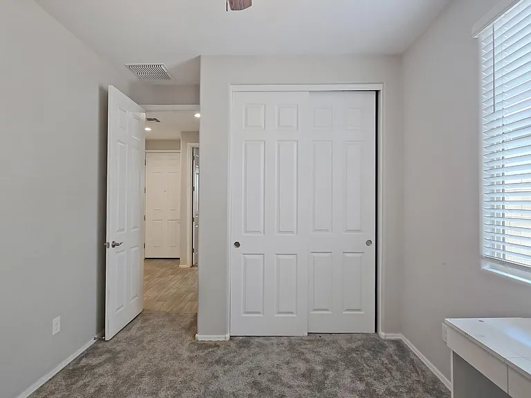 18572 W Cottontail Ln — Photo 7