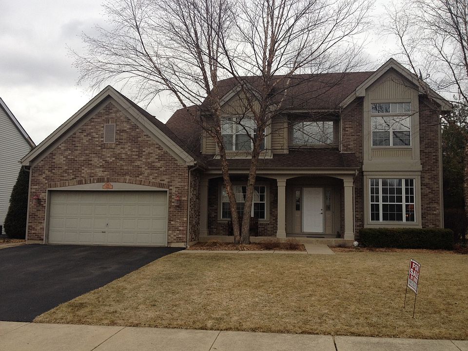 1st image of 735 Foxmoor Ln