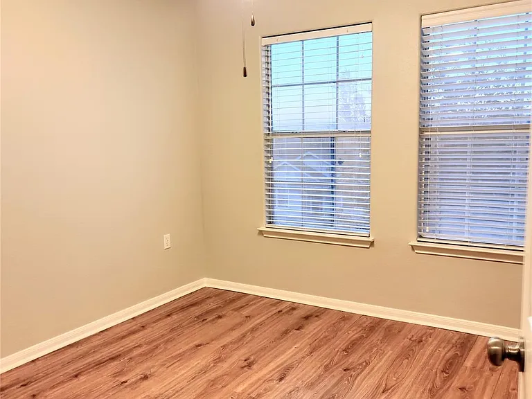 6133 Perlita Dr — Photo 7