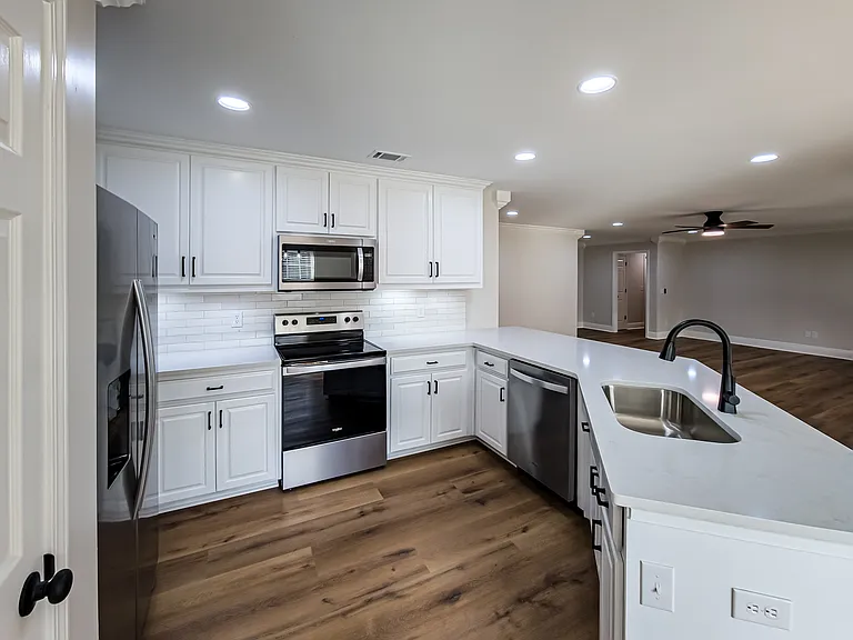 105 Cypress Ridge Rd — Photo 4